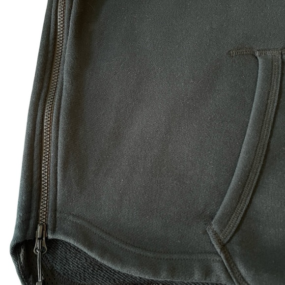 Nike Air Pivot V3 Black on Black Long Sleeve Crew Neck Sweatshirt Size XXL - Picture 4 of 6